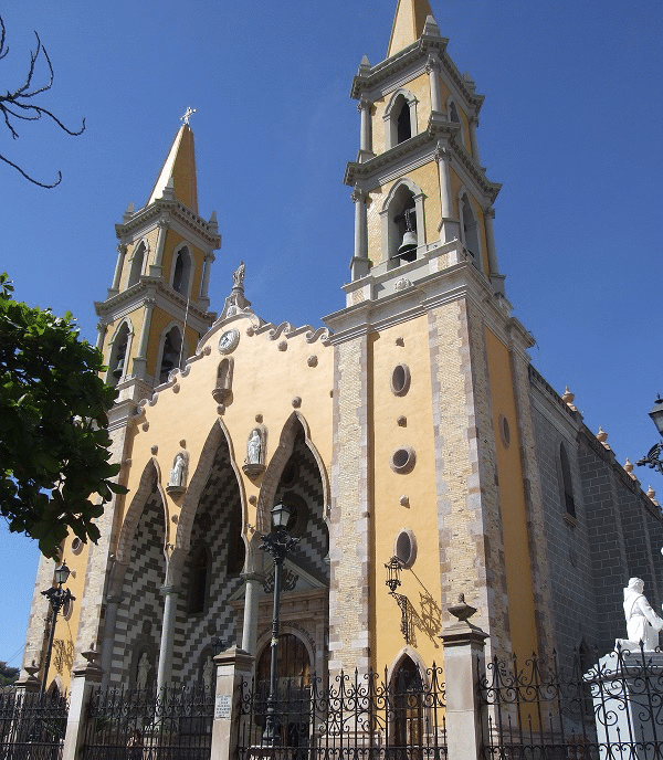 Basilica of the Immaculate Conception, presented by Vacancy Rewards