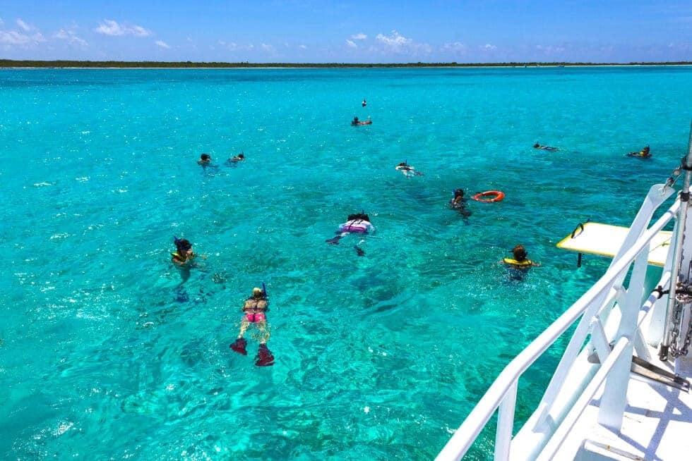 Vacancy Rewards presents snorkeling and water activities as examples of experiences travelers may enjoy during a resort vacation.